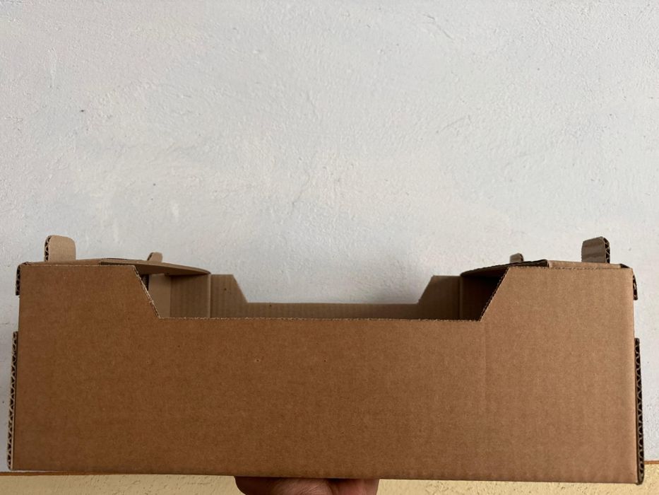 Робот коробка для яблоко. Тургень