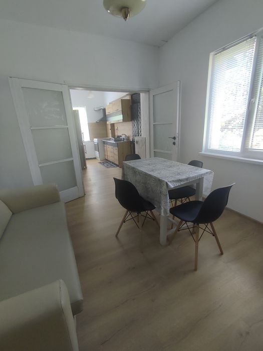 Дава се под наем Етаж от къща в Враца, Квартал 103 - 120 кв.м за 433.5 € - Снимка #9