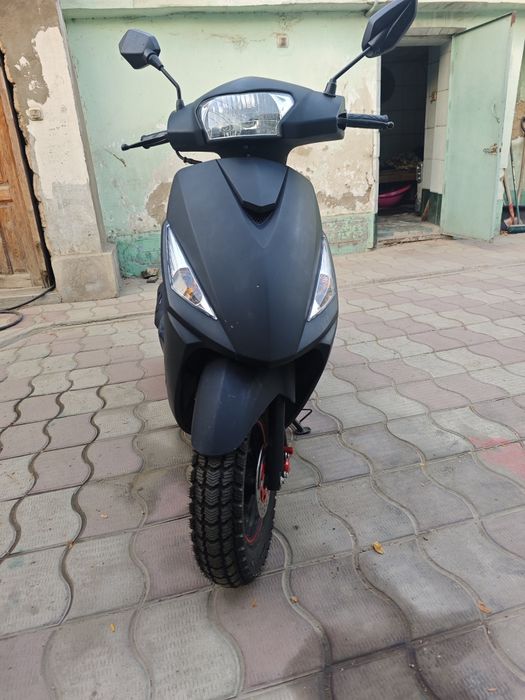 Скутер Dayang 50