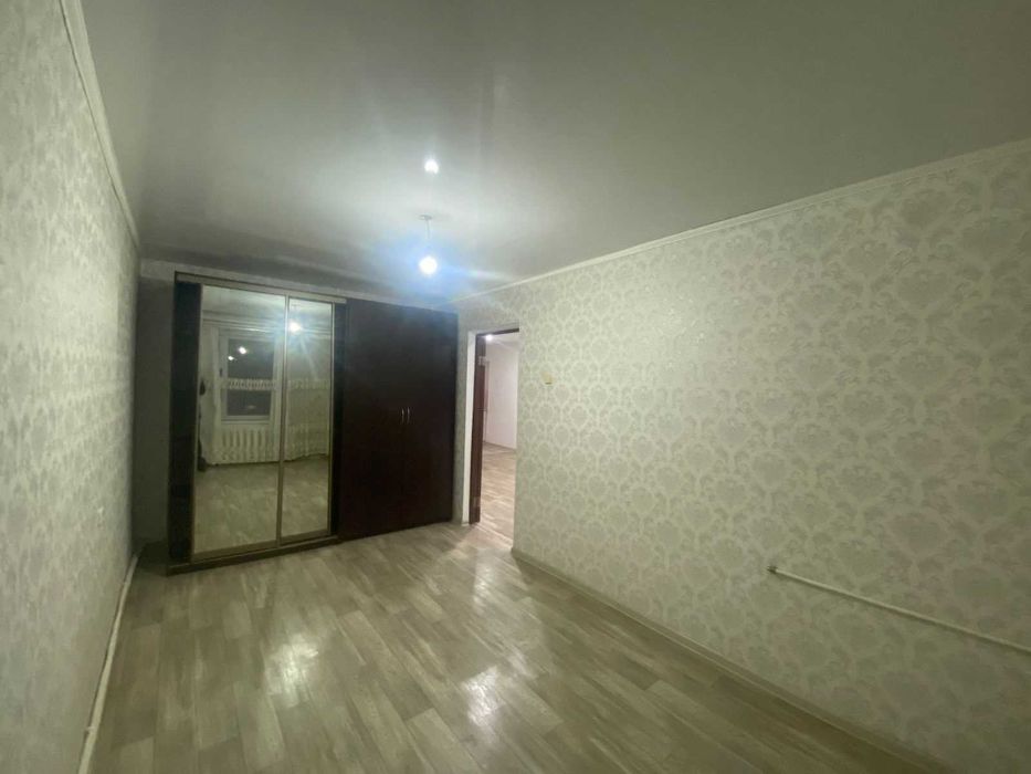 Продам  трех комнатную квартиру