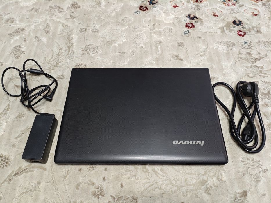 Продам ноутбук  Lenovo ideapad 100 core i3 5040