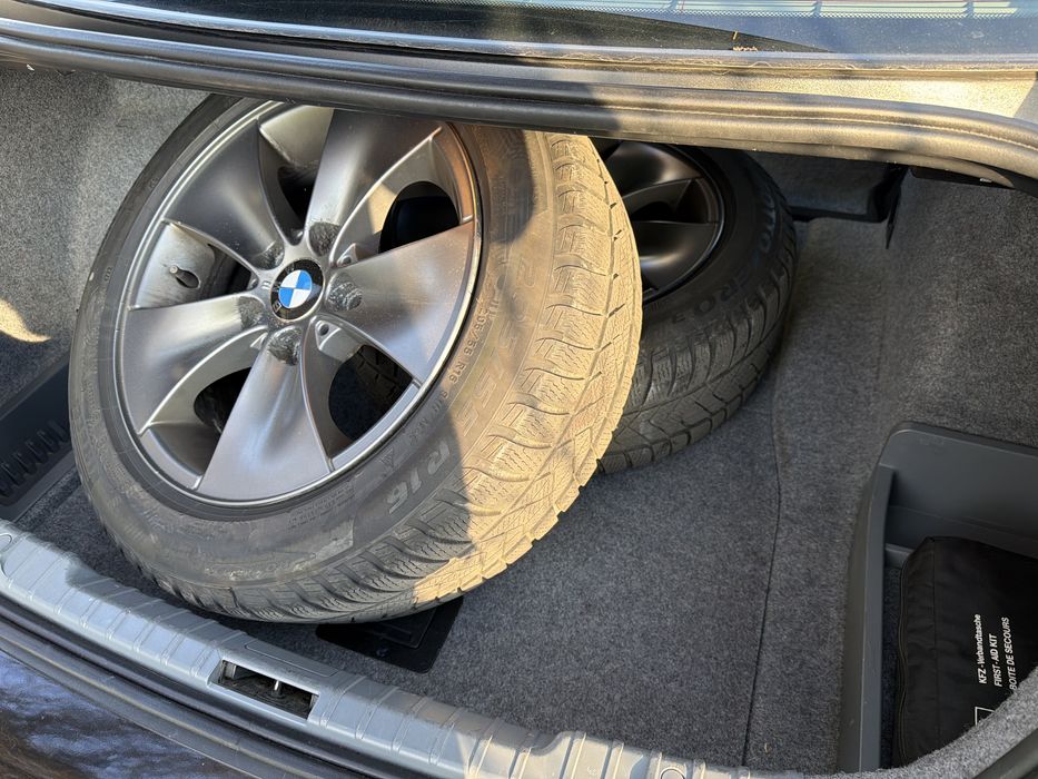 Bmw e90/LCI/Facelift/diesel/BiXenon/Trapă/Navi/Euro5