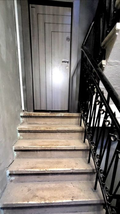 Продава се Къща в София, Банишора - 370 кв.м за 1352 €/кв.м - Снимка #6