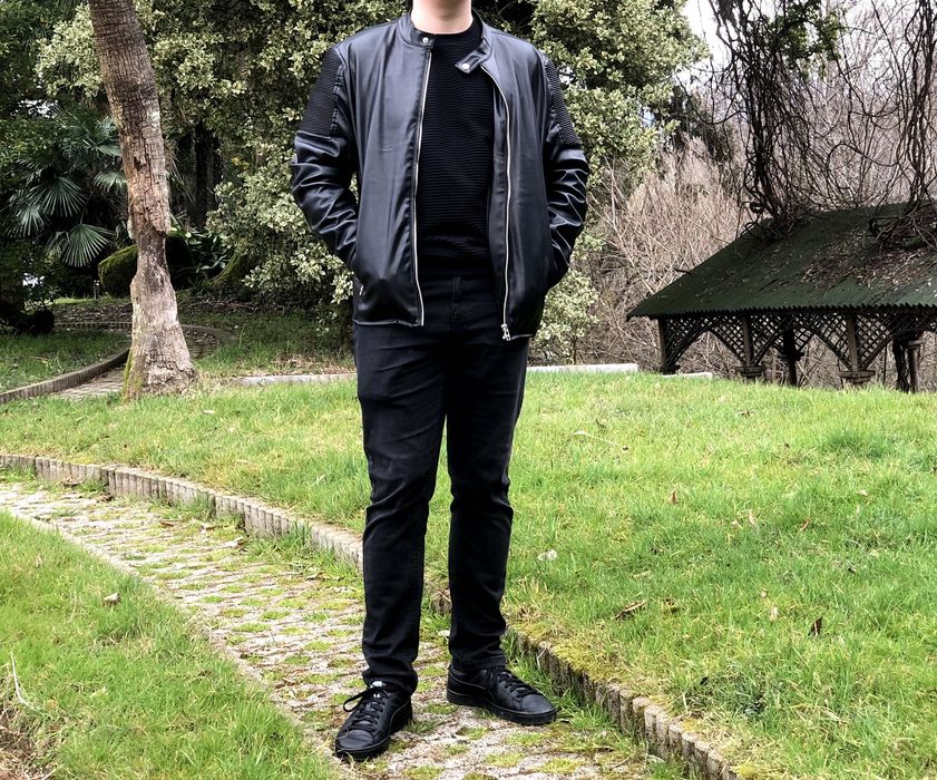 Geacă bărbătească M din piele ecologică, stare impecabilă