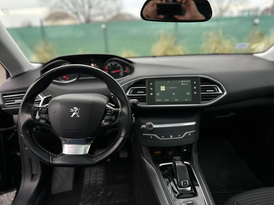 Vând Peugeot 308 break 2018