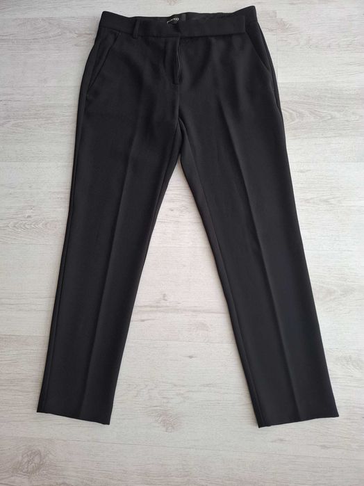 Дрехи Pinko, Armani