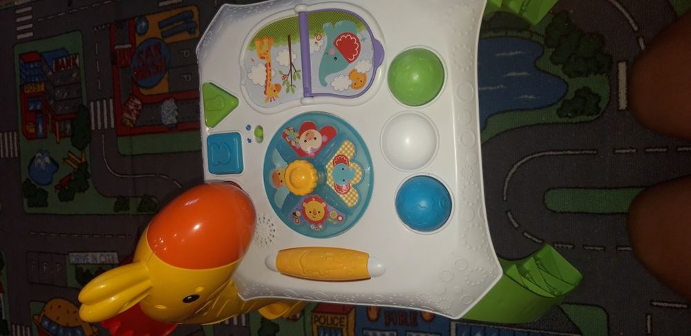 Музикална маса Fisher Price
