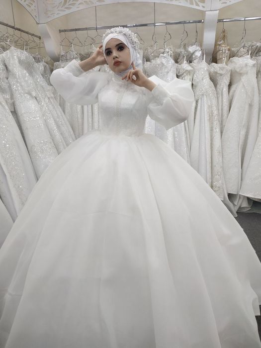 Платья на продажу