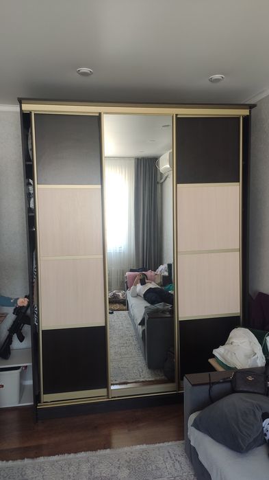 Продам шкаф купе