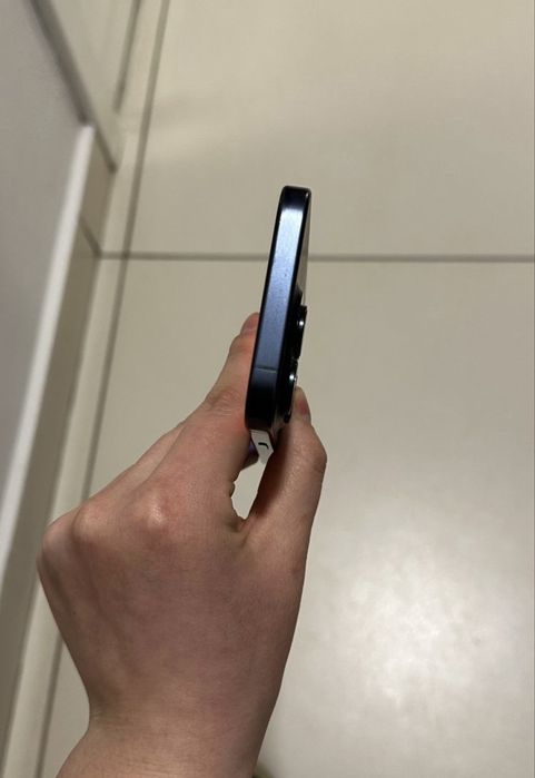iPhone 15 pro 256 гб