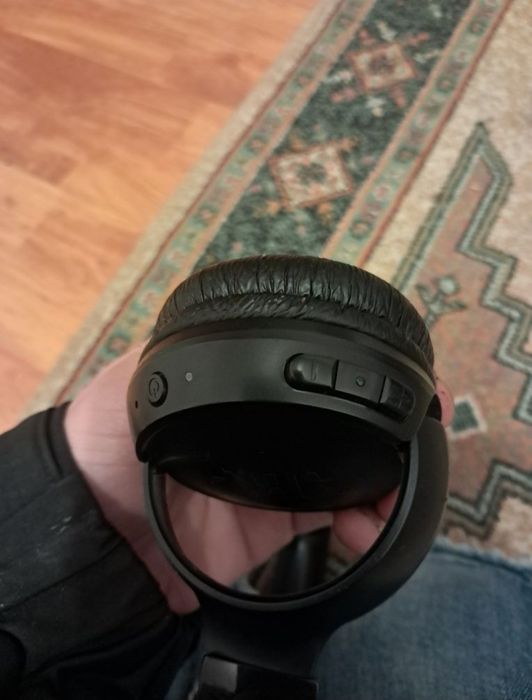 Căști wireless JBL Tune 520BT – stare foarte bună