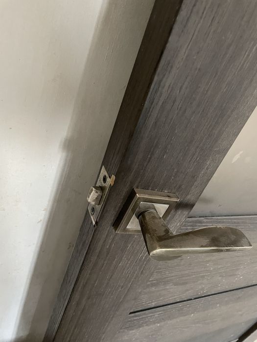 Продается 2 двери в хорошем состояний