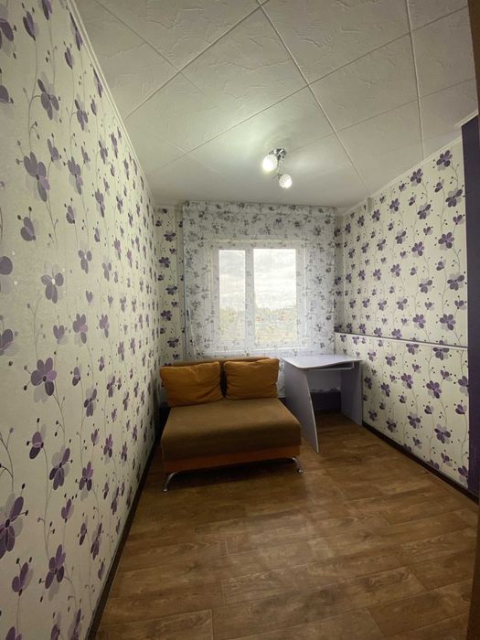 продам 1 комн квартиру в центре
