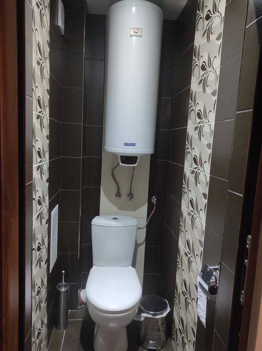 ТРИСТАЕН АПАРТАМЕНТ в центъра на Варна за дългосрочно наемане