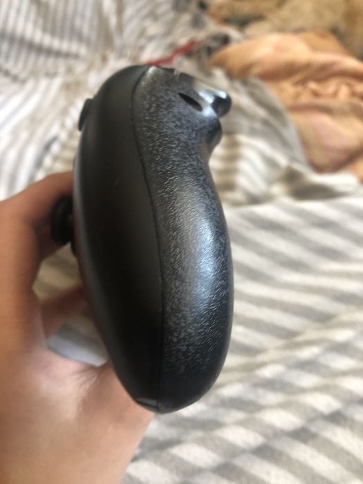 Controller pro max nu dau prin curier