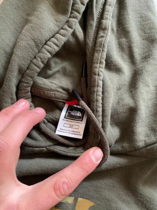 Блузи на The north face