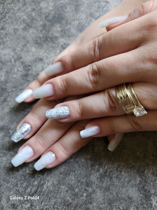 Unghiute cu gel si semi