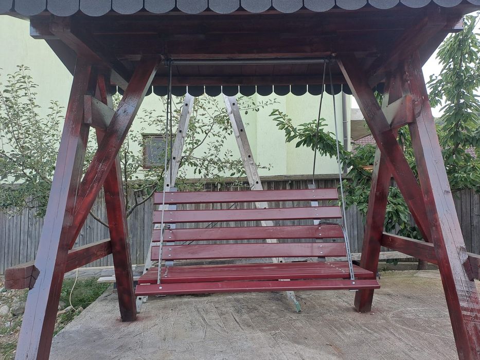 Vând leagăn lemn masiv