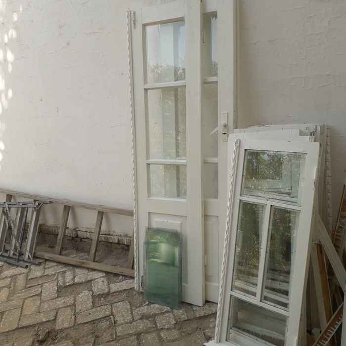 Стройматериалы рамы 1 двери и 2 окон