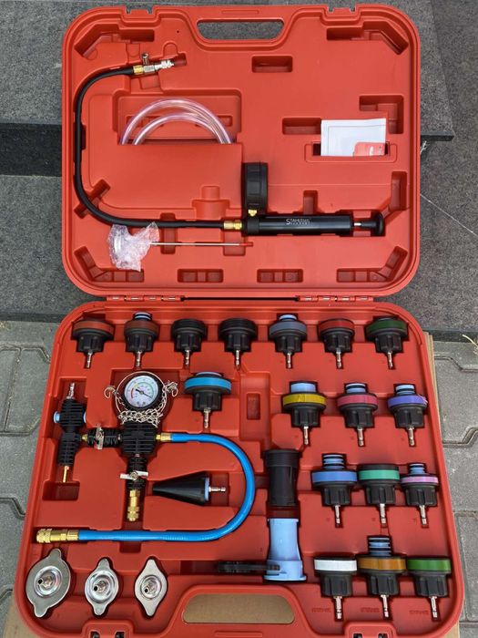 Тестер за измерване налягането в радиатора и охладителната система