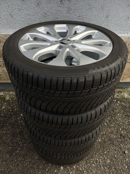 Jante Roti 18 Skoda Superb 3 VW Passat B8 Anvelope iarna 245 45 R18