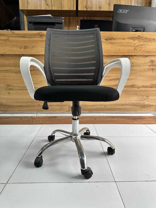 Кресло для офиса и дома - MI