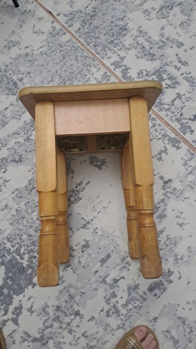 Продам cтул кухонный со стульями