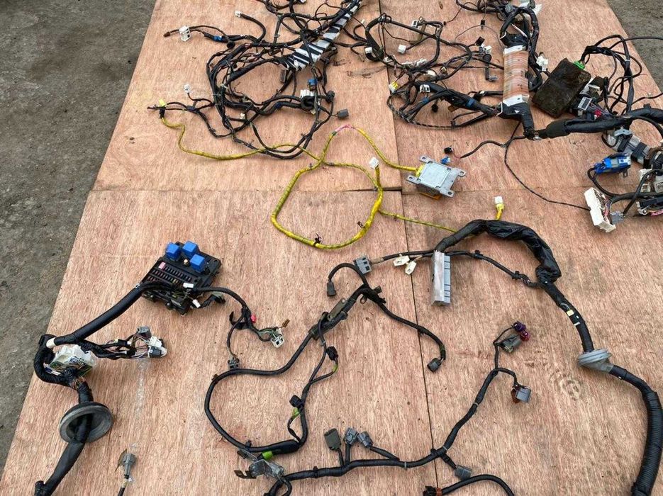 Коса проводка на Ниссан Мистраль Террано