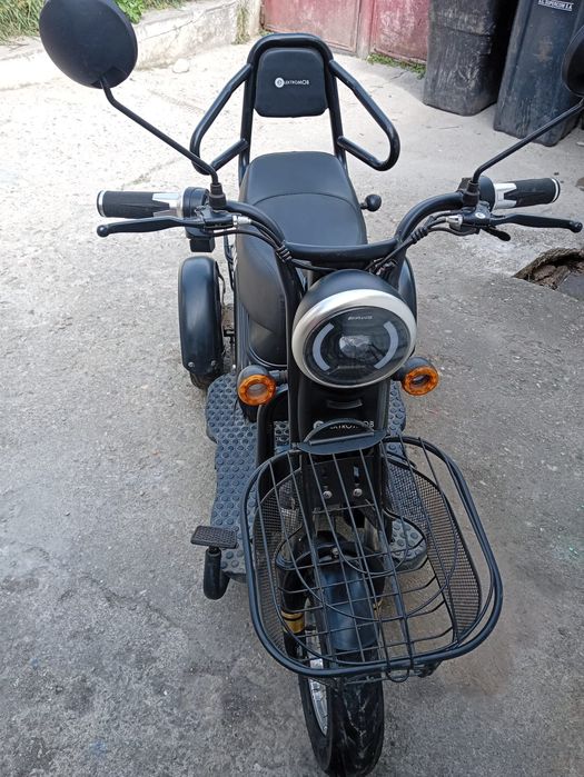 Vând tricicleta electrica