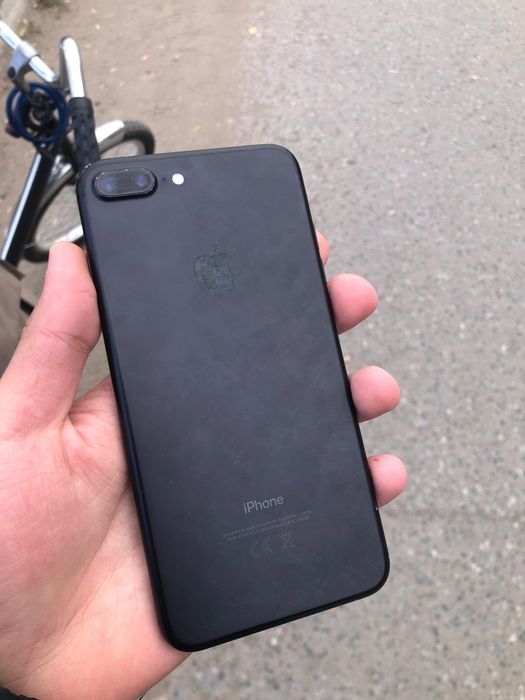 продам айфон 7 плюс 30.000