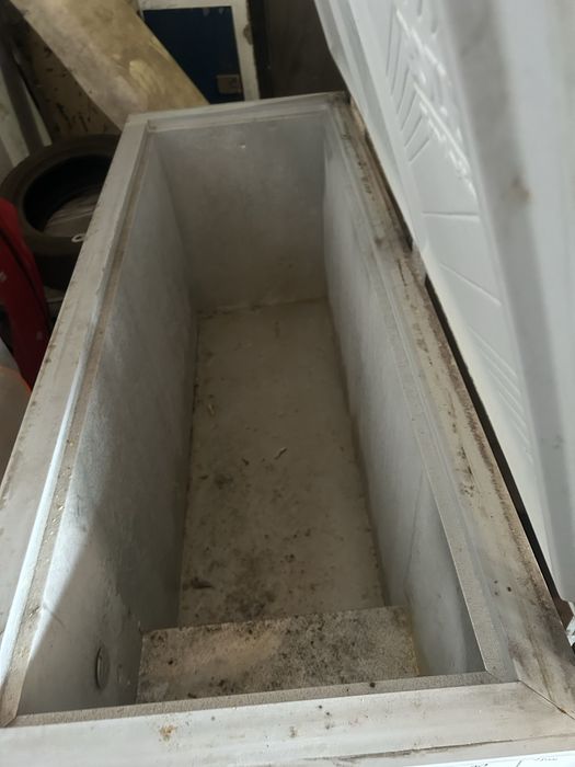 Продам морозильник