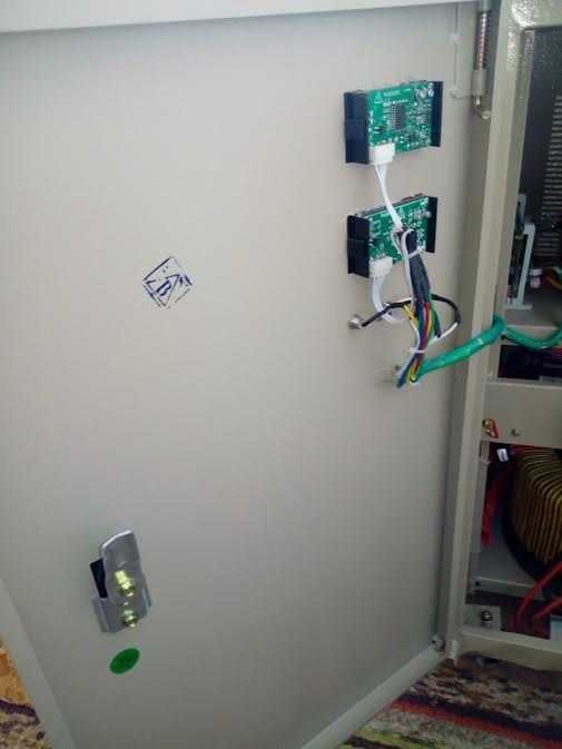 Стабилизатор на напрежение SVC-V15000VA