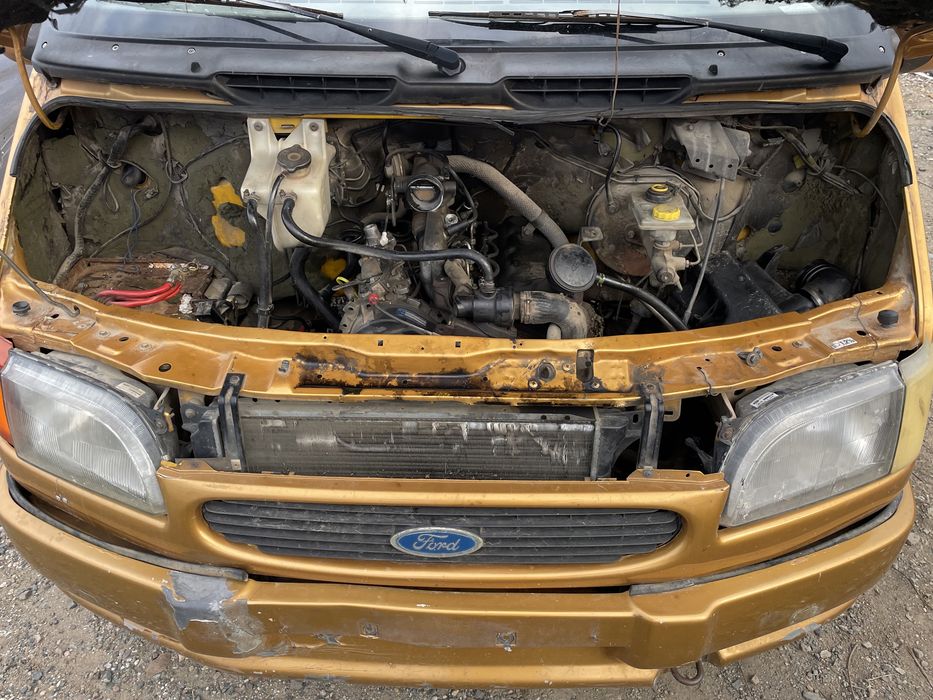 Ford Transit 2.5d 1995 На Части