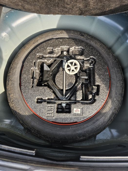 Резервна гума патерица за Hundai i40 135- 80- 17