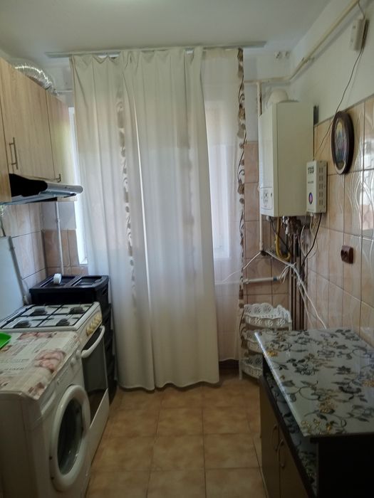 Închiriez apartament in Mizil,zona centrala