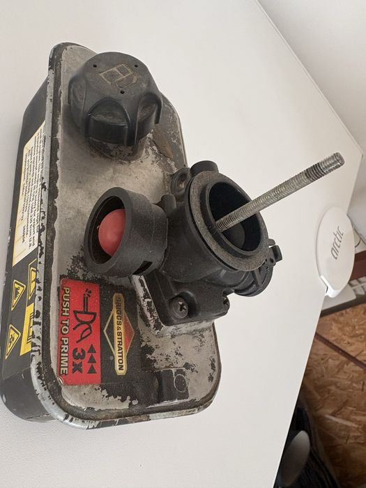 Carburator nou briggs & stratton