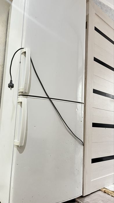 Жақсы жағдайдағы холодилник сатылады