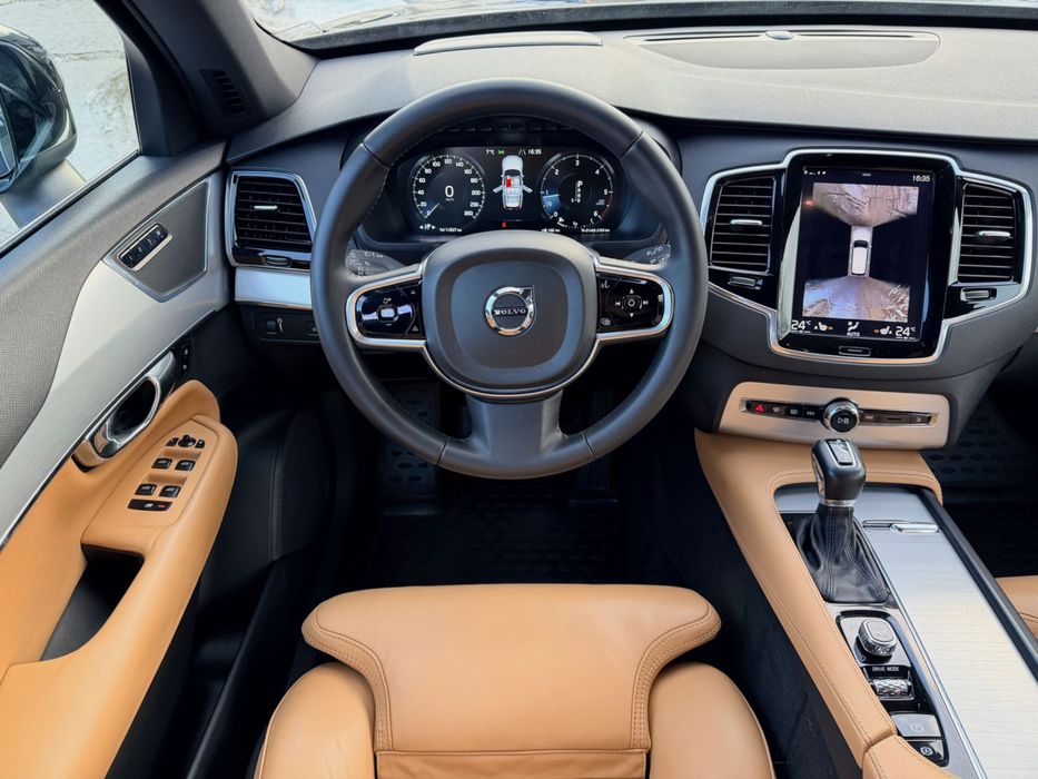 Volvo XC90 an 2017-2.0d/235 CP- D5/AWD-unic proprietar!