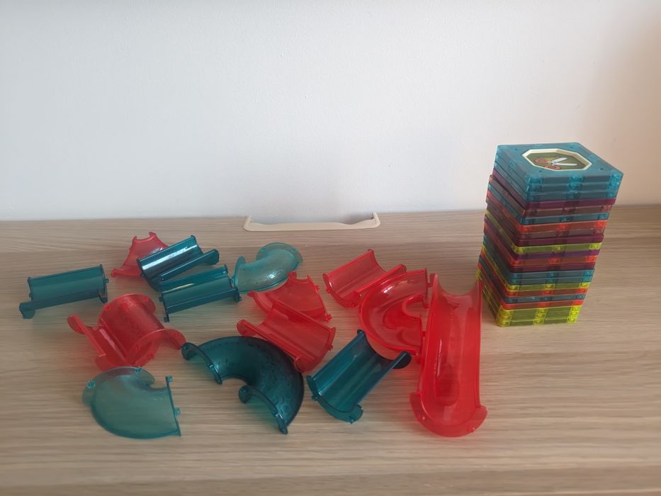 Set Educativ si Creativ Magnetic cu bile magnetic titles