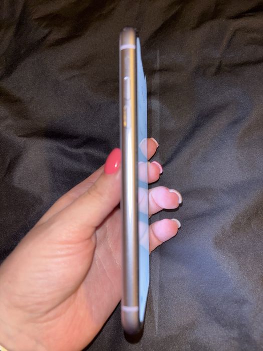 iPhone 11 – 128 GB | Stare Foarte Bună | Neverlocked