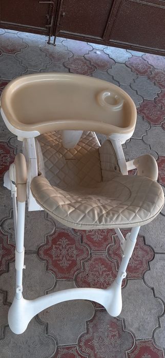 Детское кресло для кормления