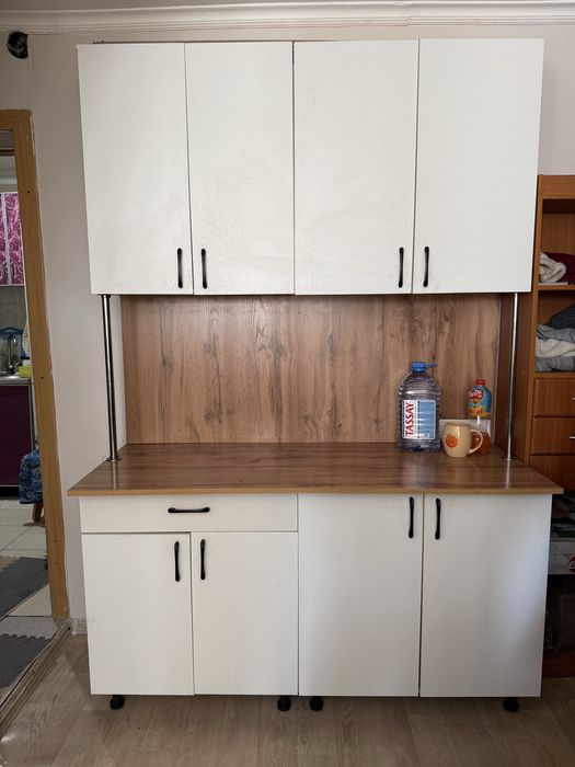 Кухрнный гарнитур