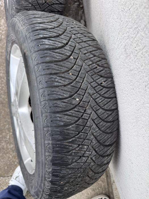 Set jante aliaj roti complete R16 cu anvelope all season 205 55 R16 Kia Ceed Hyundai i30 5X114,3