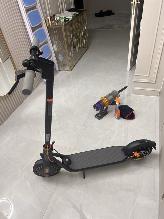 Ninebot KickScooter F40