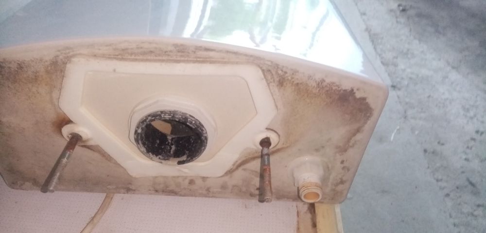 Продаю бочек унитаза 16 см