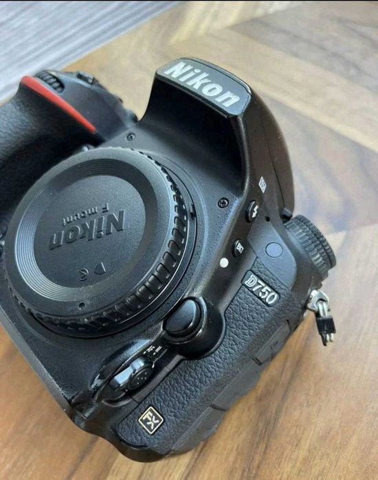 Nikon D750 12тыс пробег