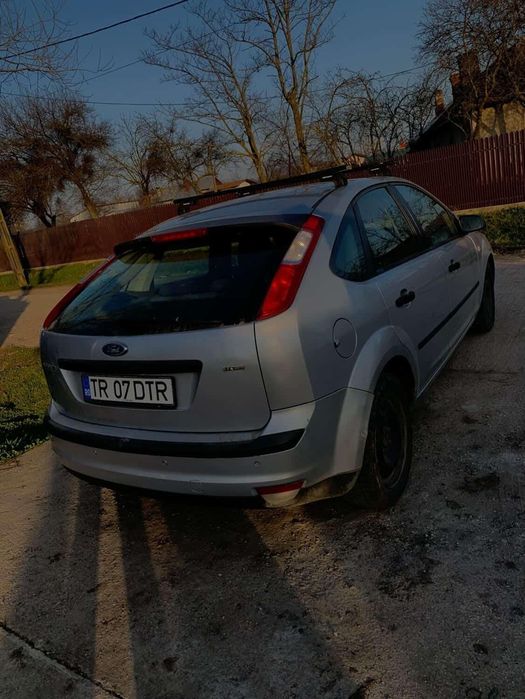 Vând schimb Ford focus mk2