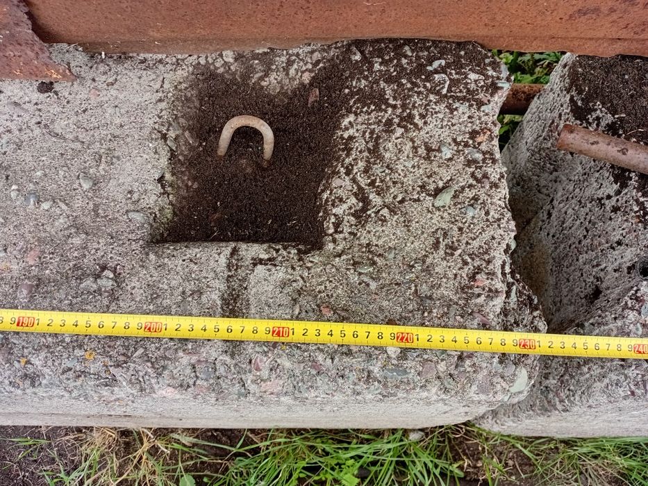 Продам железобетонные блоки и столбы