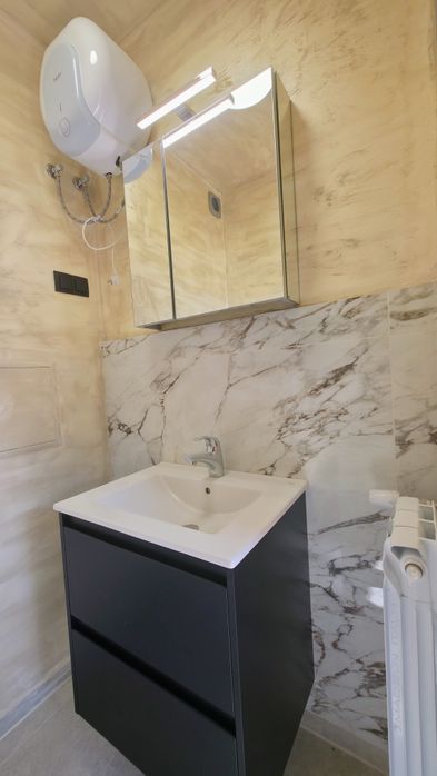 Дава се под наем Офис в Перник, Изток - 30 кв.м за 448.8 € - Снимка #9