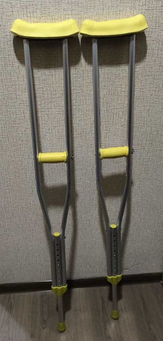 Продаются костыли